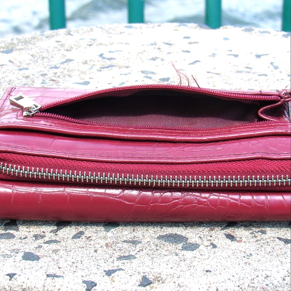 Wallet - Picture 5 of 15